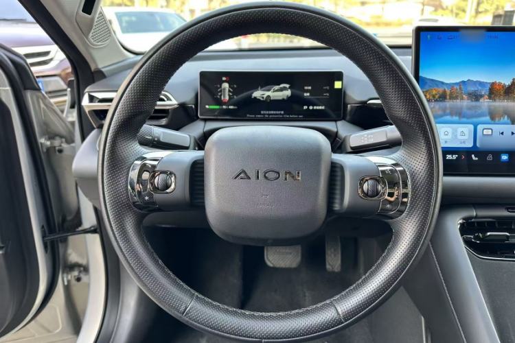 Used AION RT 2025 650 LiDAR Edition Interior 11