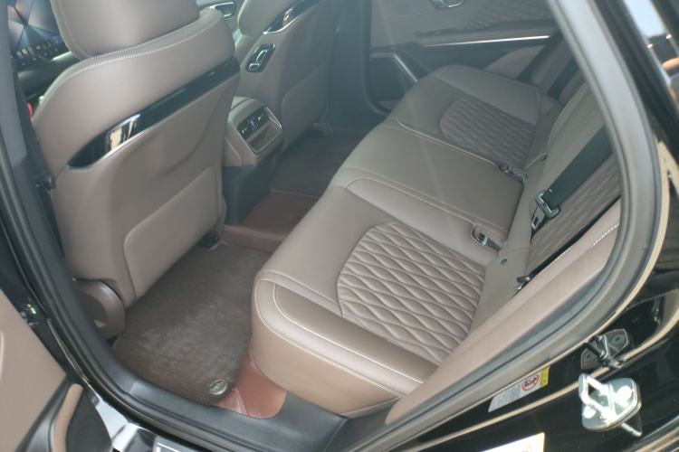 Used BYD Han 2024 DM-i Glory Edition 121KM Elite Model Left Rear Seat