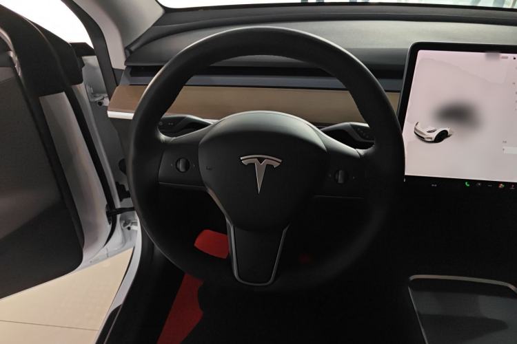 Used Tesla Model Y 2021 Long-Range All-Wheel-Drive Version 3D7