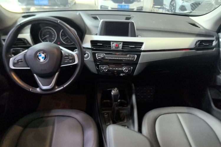 Used BMW X1 2018 sDrive18Li Fashion Model Center Console