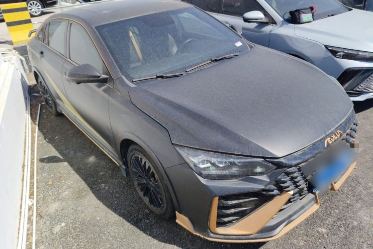 Used Dongfeng Aeolus Yixuan MAX 2021 1.5T Nightbreak Dawn Edition Front Right 45 Deg