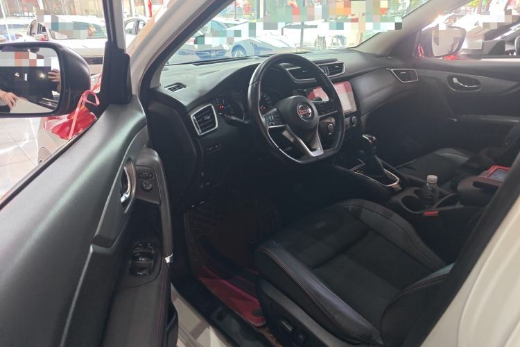 Used Nissan Qashqai 2019 2.0L CVT Luxury Edition Driver Seat