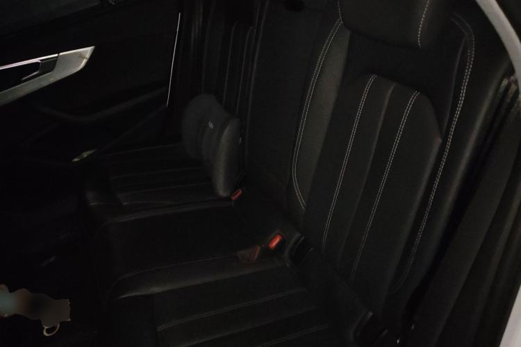 Used Audi A4L 2022 40 TFSI Luxury Dynamic Model
