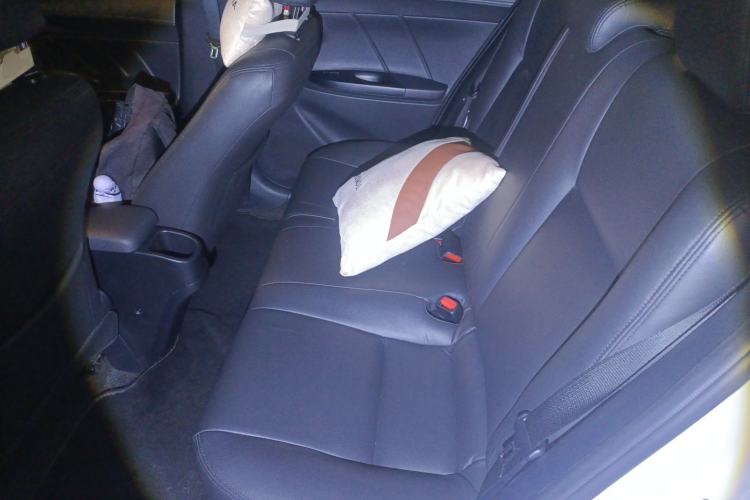 Used Toyota YARiS L Zhi Xuan 2016 Revised 1.5E CVT Charming Edition
