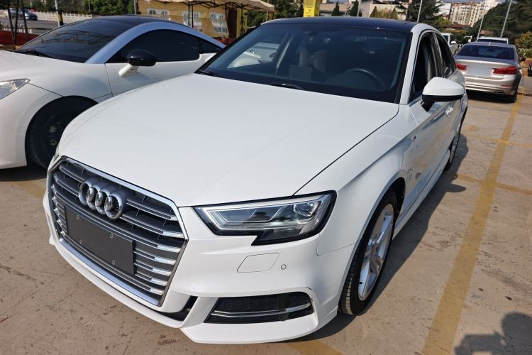 Used Audi A3 2020 Limousine 35 TFSI Fashion Edition China VI Emission Standard
