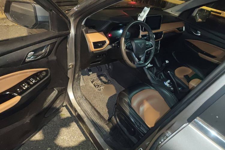 Used Wuling Hongguang S3 2018 1.5L Manual Luxury Model China V Standard
