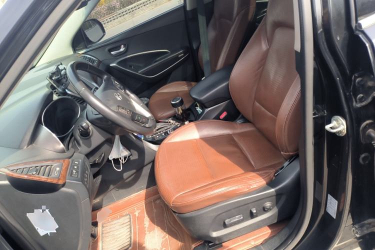 Used Hyundai Grand SantaFe 2013 3.0L 7-seat 4x4 Brown Interior Flagship Edition Left Front Seat