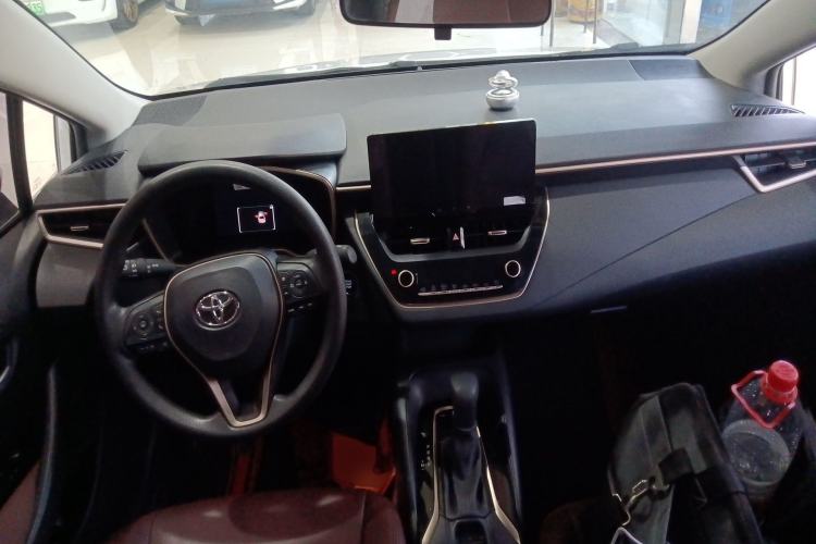 Used Toyota Allion 2023 2.0L Pioneer Edition Center Console