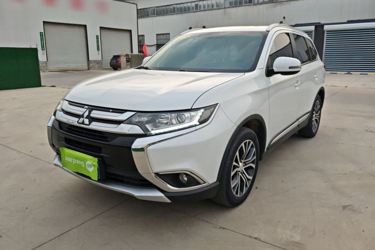 Used Mitsubishi Outlander 2018 2.0L Two-Wheel Drive Glory Edition 5 Seats