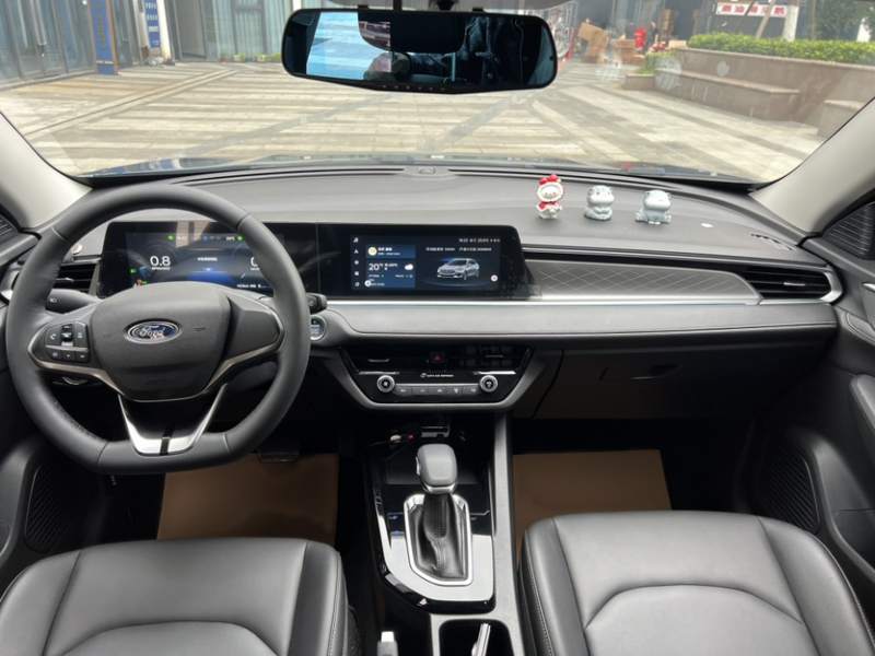 Used Ford Escort 2021 1.5L Automatic Diamond Edition — 38