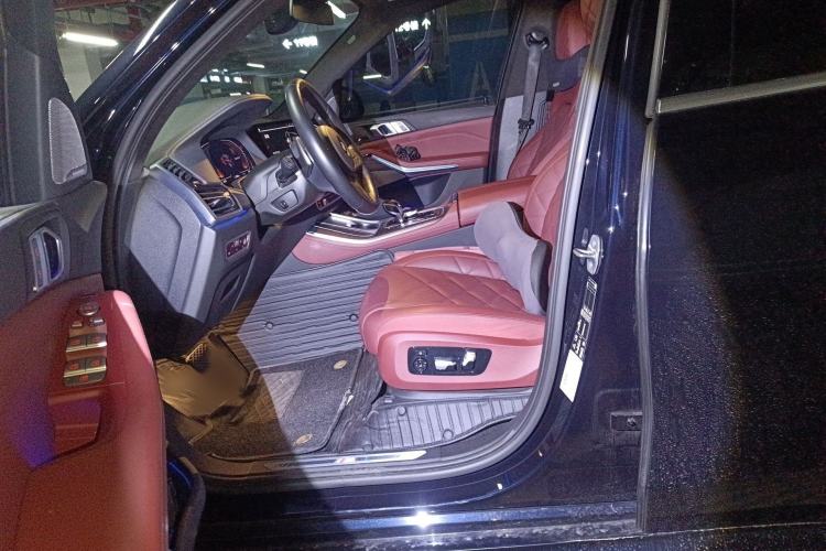 Used BMW X5 2022 Restyled xDrive 40Li M Sport Package Left Front Seat