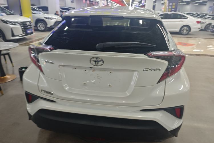 Used Toyota C-HR 2020 2.0L Luxury Edition Rear