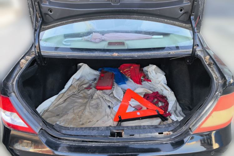 Used BYD F3 2012 Energy-Saving Model 1.5L Manual Comfort Version Trunk