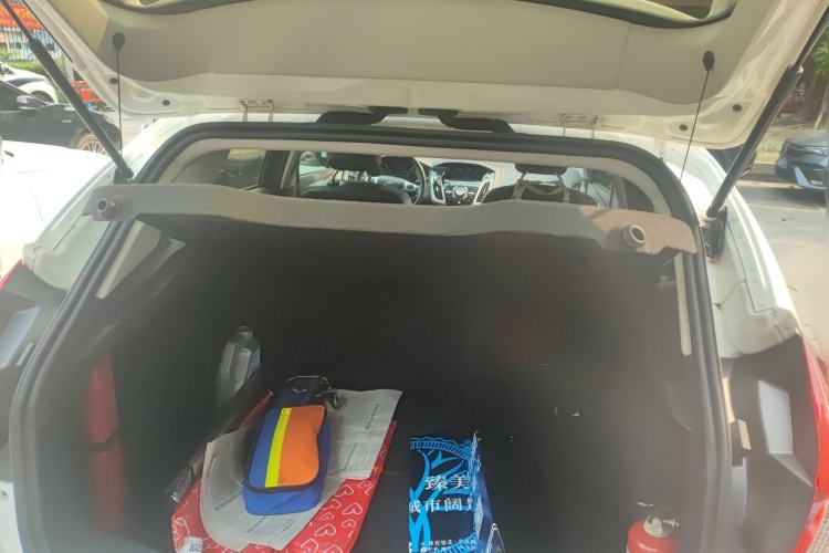 Used Ford Focus 2012 Hatchback 2.0L Automatic Luxury Sport Model Trunk