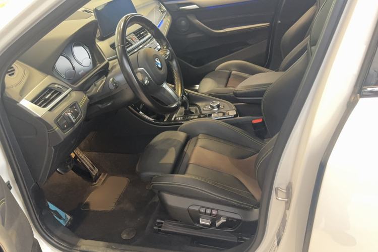 Used BMW X2 2023 sDrive 25i Shining Edition Left Front Seat