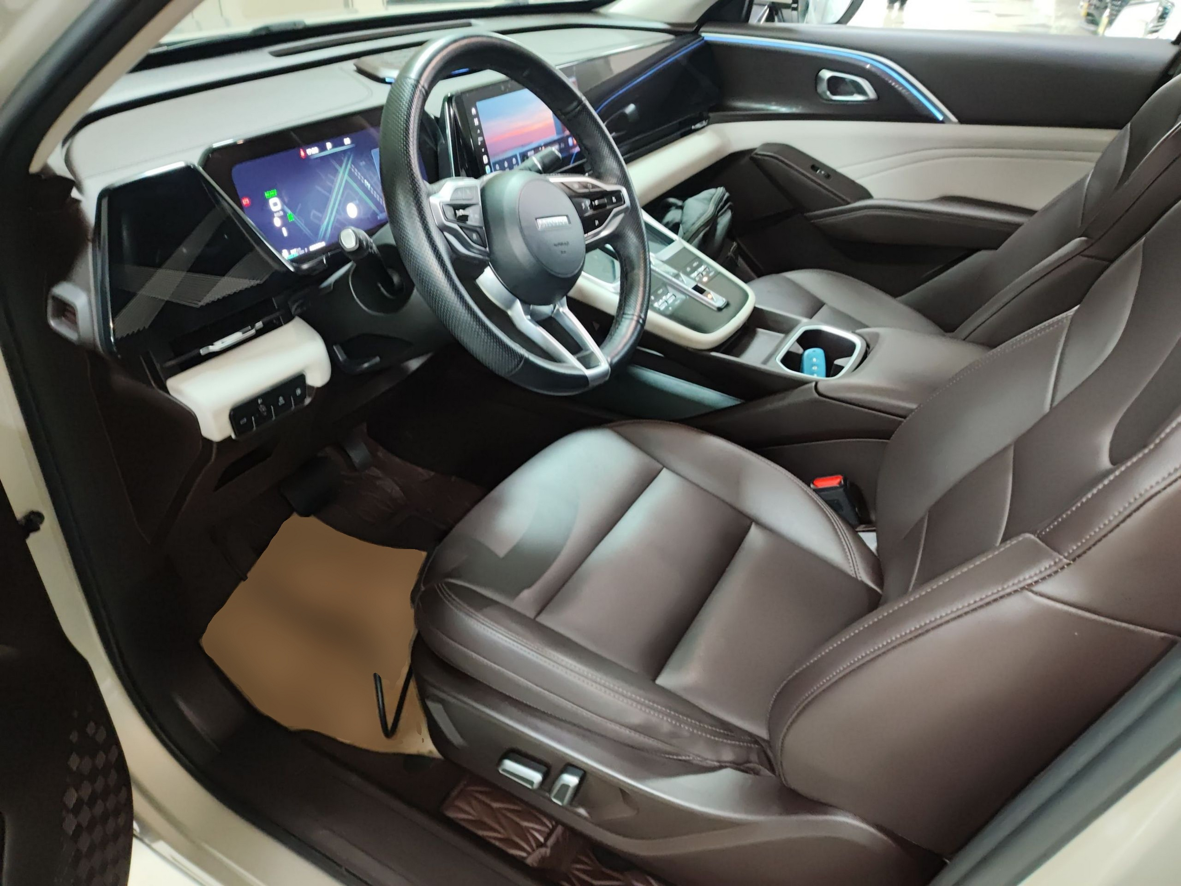 Переднее сиденье в автомобиле