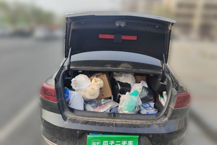 Used Volkswagen Magotan 2023 2 Million Units Limited Edition 330TSI DSG Leading Version Trunk