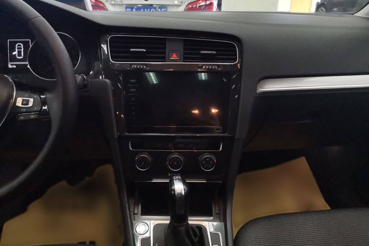 Used Volkswagen Golf 2020 Zhiai Edition 280TSI DSG Comfort Model