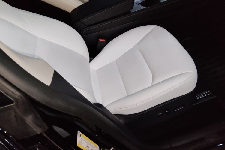 Used Tesla Model Y 2021 Long-Range All-Wheel-Drive Version