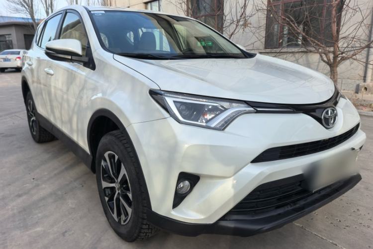 Used Toyota RAV4 2016 2.0L CVT Two-Wheel Drive Urban Edition China V Standard