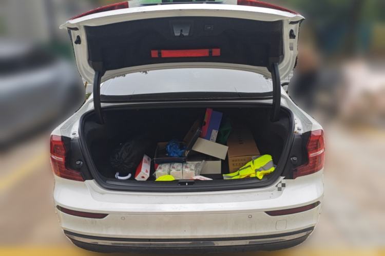 Used Volvo S60 2025 B4 Zhiyi Luxury Edition