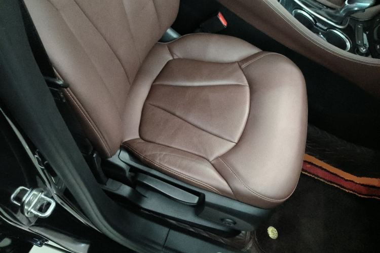 Used Buick Envision 2020 28T Four-Wheel Drive Elite Version Right Front Seat