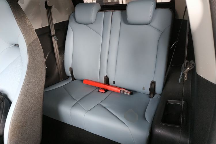 Used Chery Little Ant 2022 Sweet Pink Edition Half-Sugar Version Lithium Iron Phosphate 29.2 kWh 30 kW 301 km