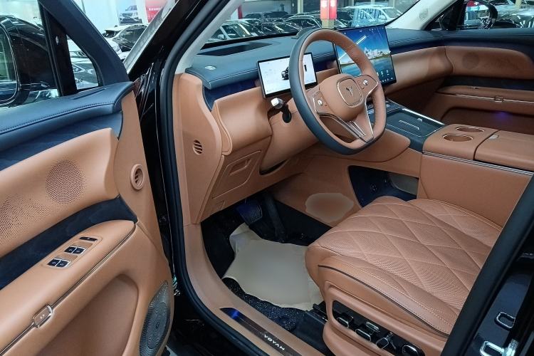 Used VOYAH Titan 2026 Model Max+ Driver Seat