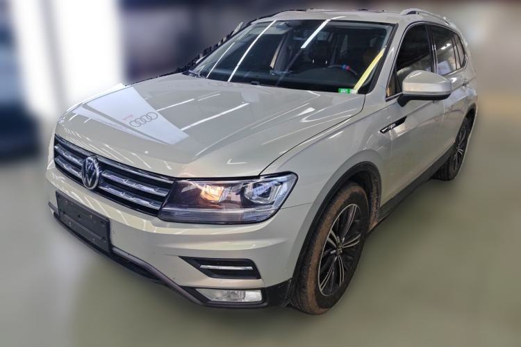 Used Volkswagen Tiguan L 2021 330TSI Automatic Two-Wheel Drive Smart Edition Front Left 45 Deg