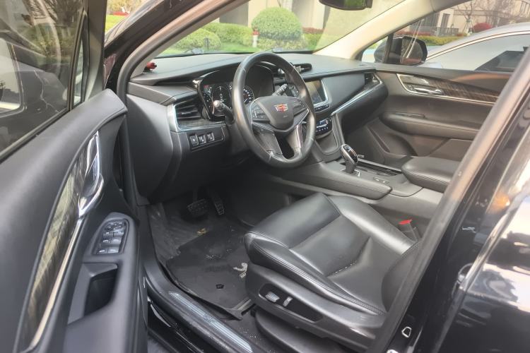 Used Cadillac XT5 2018 25T Luxury Model