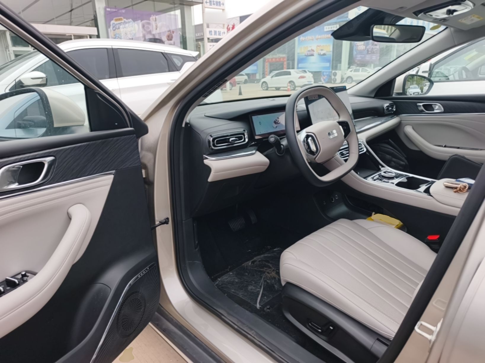 Geely Galaxy Stellar 6 2026 Model 125km Exploration+ Edition — снимка 18