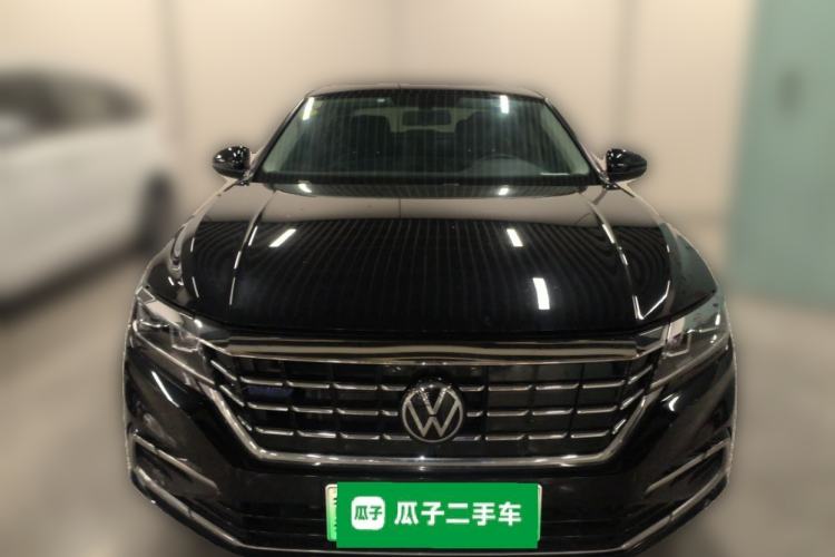 Used Volkswagen Passat New Energy  Front
