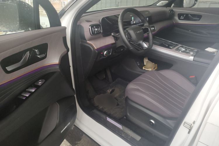 Used Chery Tiggo 9 2025 2.0T Automatic Two-Wheel Drive Luxury Edition 5 Seats
