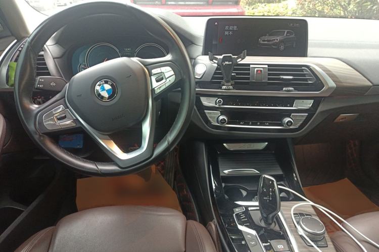 Used BMW X3 2018 xDrive28i Luxury Package China V Center Console