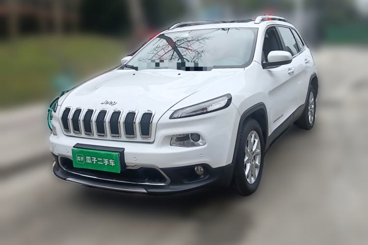 Used Jeep Cherokee 2017 2.0L Superior Edition