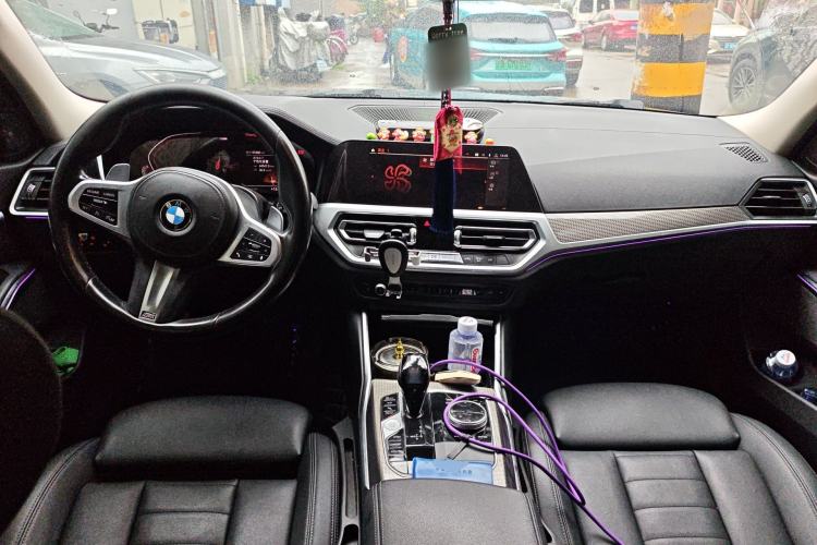 Used BMW 3 Series 2020 325i M Sport Night Edition package Center Console