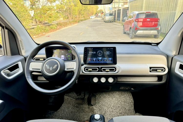 Used Wuling Hongguang MINIEV 2024 3rd Generation 215km Youth Edition
