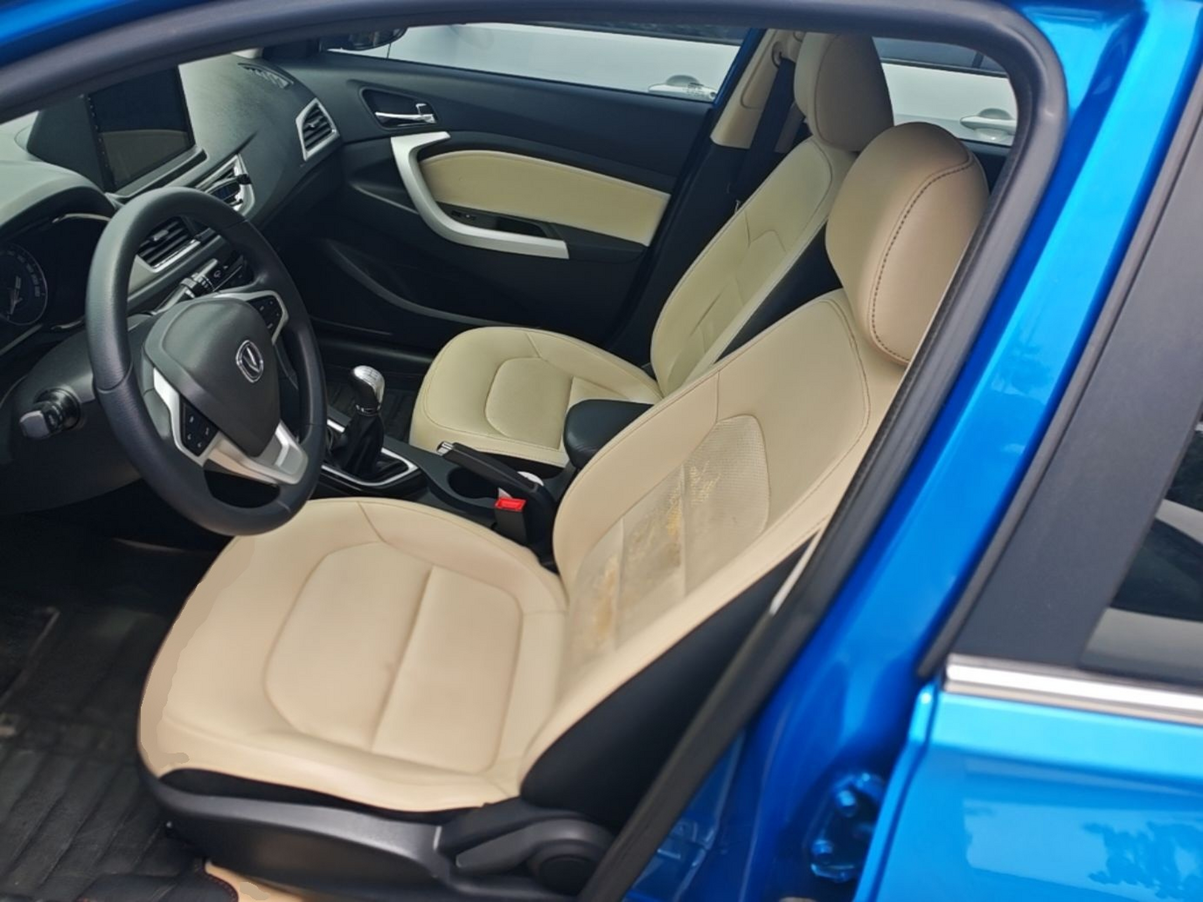 Interior delantero