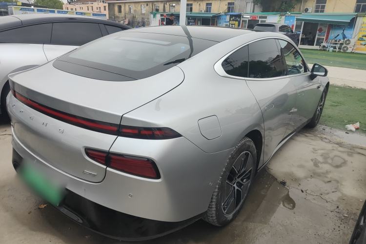 Used XPeng P7 2024 P7i 550 Pro Rear Right 45 Deg