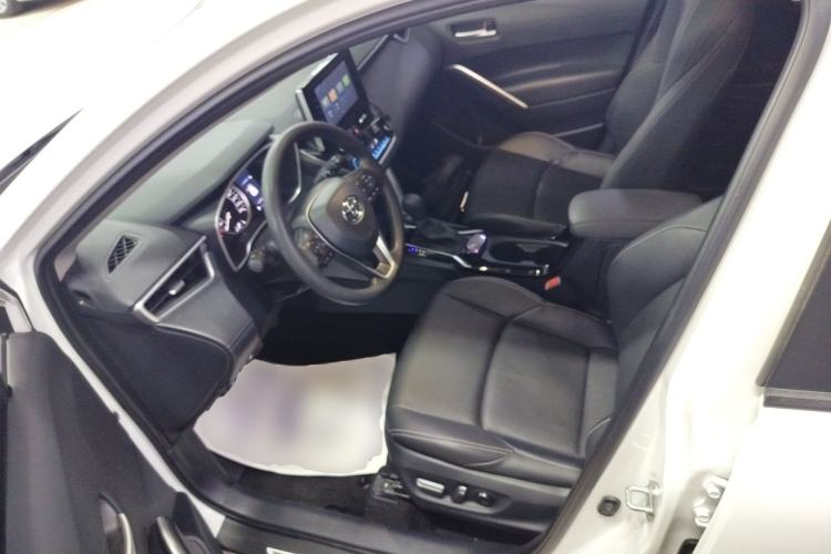 Used Toyota FRONTLANDER 2022 2.0L CVT Luxury Edition Driver Seat