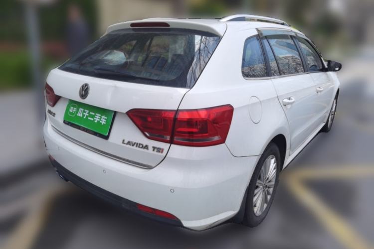 Used Volkswagen Gran Lavida 2013 1.4 TSI Manual Comfort Model
