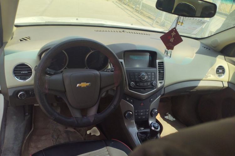 Used Chevrolet Cruze 2015 1.5L Classic SE MT Steering Wheel