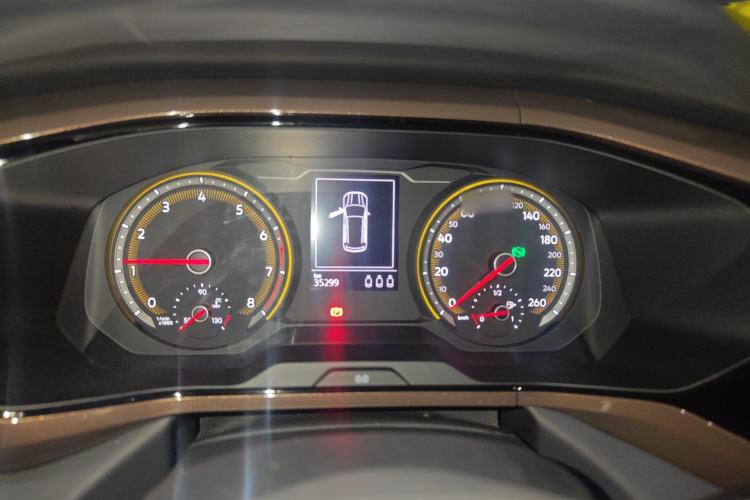 Used Volkswagen Tharu 2019 280TSI Two-Wheel Drive Luxury Version China VI Standard