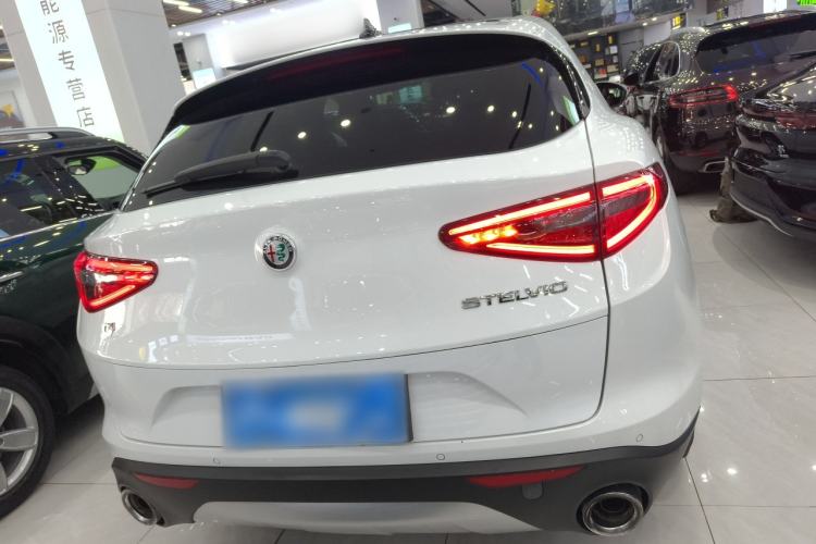 Used Alfa Romeo Stelvio 2017 2.0T 200HP Elite Edition
