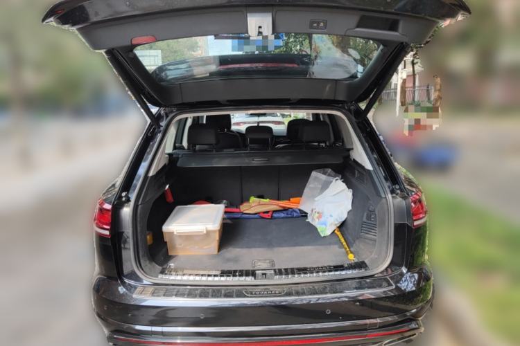 Used Volkswagen Touareg 2021 2.0 TSI Flagship Special Edition Trunk