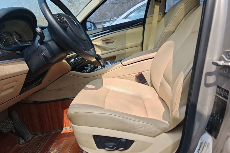 Used BMW 5 Series 2012 523Li Luxury Model
