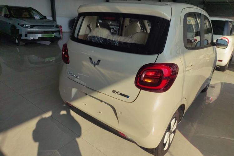 Used Wuling Hongguang MINIEV 2025 Four-Door Version Advanced Edition

