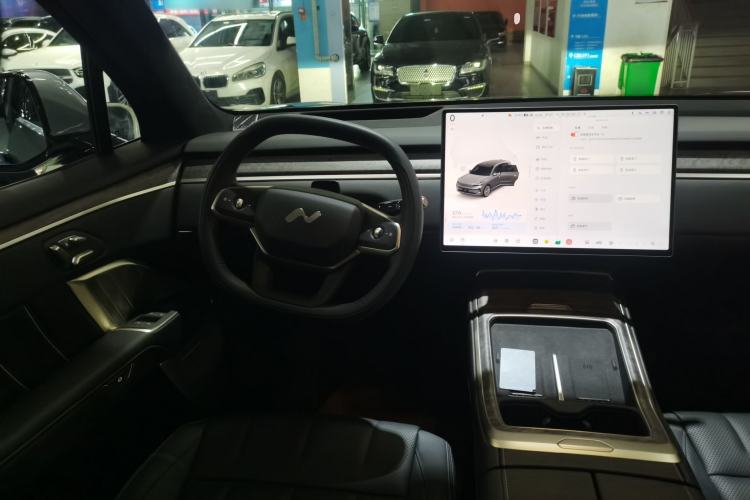 Used ONVO Luxeed L90 2025 Model—Ultra Six-Seater Version Steering Wheel