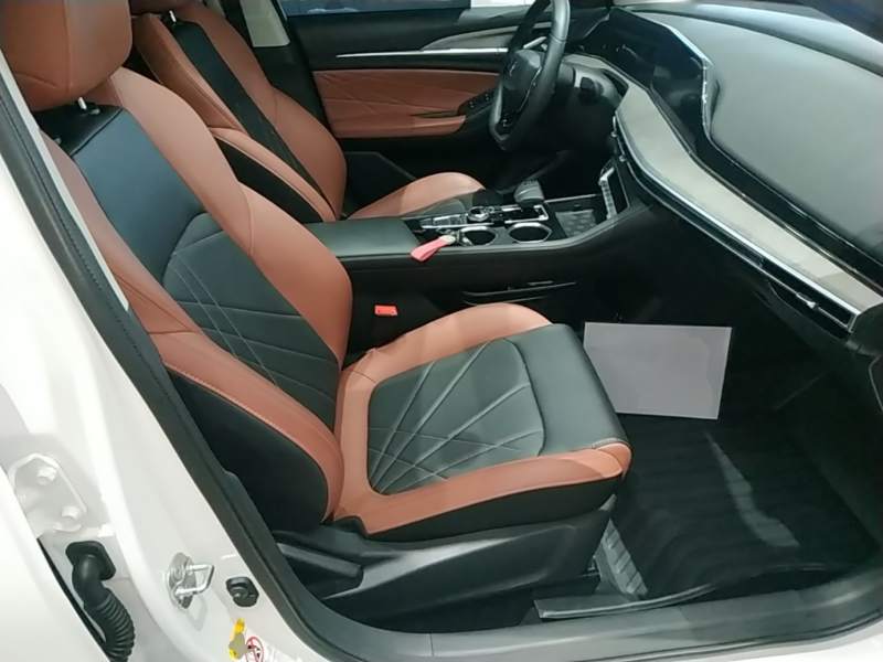 Used CHANGAN Eado 2024 PLUS Blue Whale NE 1.4T GDI DCT High-Energy Edition — 24