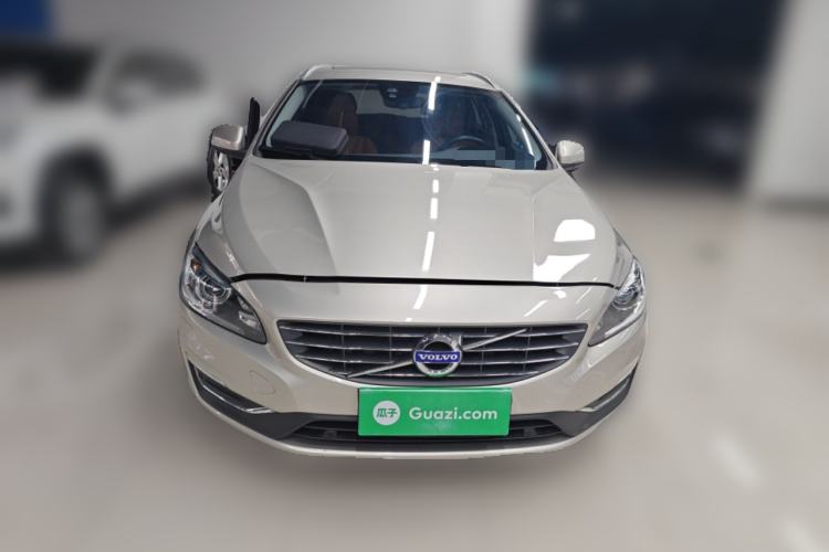 Used Volvo V60 2017 T5 Zhiya Edition China V Standard